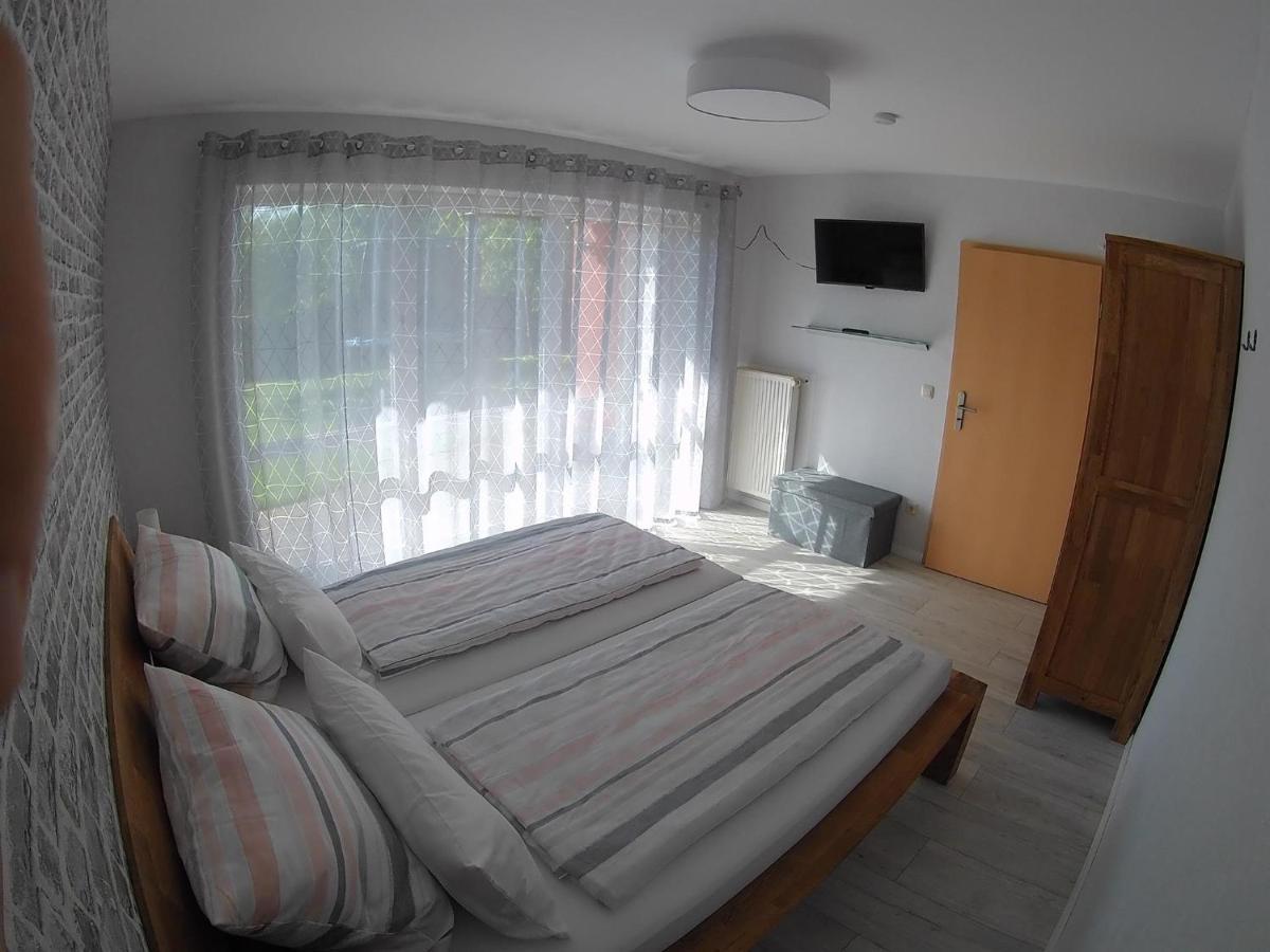 Ferienwohnung Pusteblume 부스텐사흐센 외부 사진